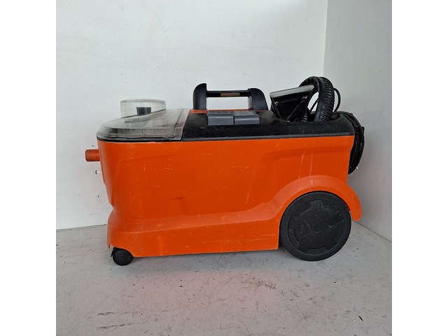 Tapijtreiniger - 230v kärcher, puzzi 10/1, bouwjaar 2016 - afbeelding 2 van  4