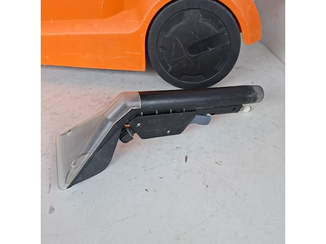 Tapijtreiniger - 230v kärcher, puzzi 10/1, bouwjaar 2016 - afbeelding 3 van  4