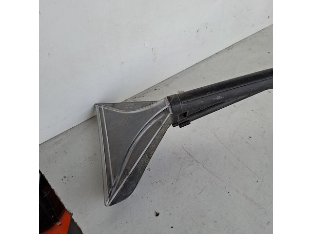 Tapijtreiniger - 230v kärcher, puzzi 10/1, bouwjaar 2016 - afbeelding 5 van  6