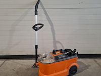 Tapijtreiniger - 230v kärcher, puzzi 10/1, bouwjaar 2016 - afbeelding 1 van  5