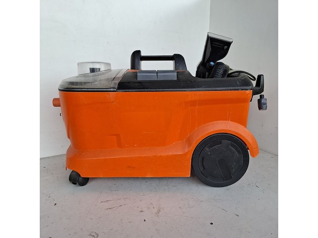 Tapijtreiniger - 230v kärcher, puzzi 10/1, bouwjaar 2017 - afbeelding 2 van  5