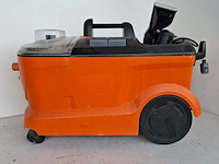 Tapijtreiniger - 230v kärcher, puzzi 10/1, bouwjaar 2017 - afbeelding 2 van  5