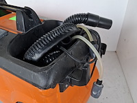 Tapijtreiniger - 230v kärcher, puzzi 10/1, bouwjaar 2017 - afbeelding 4 van  5