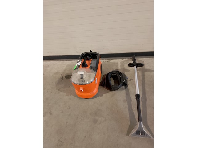 Tapijtreiniger - 230v kärcher, puzzi 10/1, bouwjaar 2019 - afbeelding 1 van  5