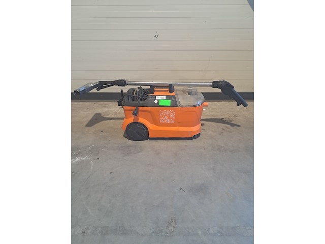 Tapijtreiniger 230v ~ kärcher, puzzi 10/1, bouwjaar 2016 - afbeelding 5 van  18