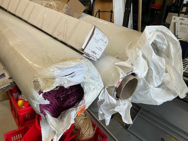 Tapijtrollen, laminaat, gordijnen, tapijtkar, tapijsealmachine en polyestervlies (6x) - afbeelding 5 van  18