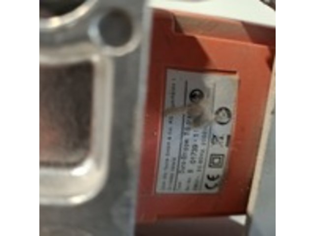 Tapijtstripper - 230v, uzin utz / wolff, duro-stripper 2.0, 2021 - afbeelding 8 van  8