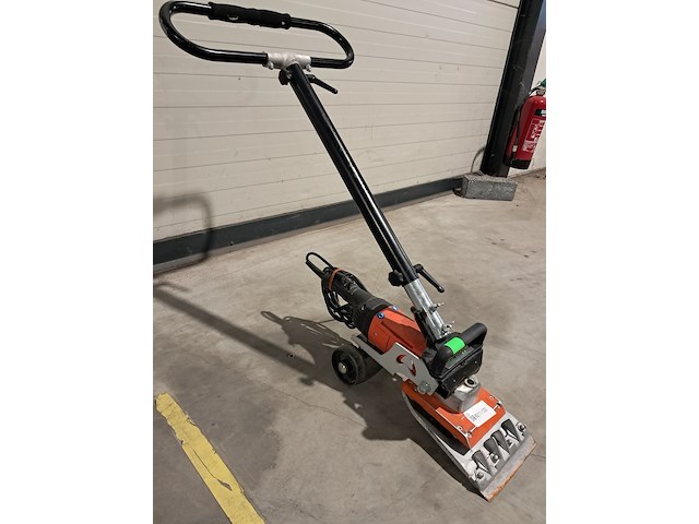 Tapijtstripper - 230v, uzin utz / wolff, duro-stripper 2.0, 2022 - afbeelding 3 van  4