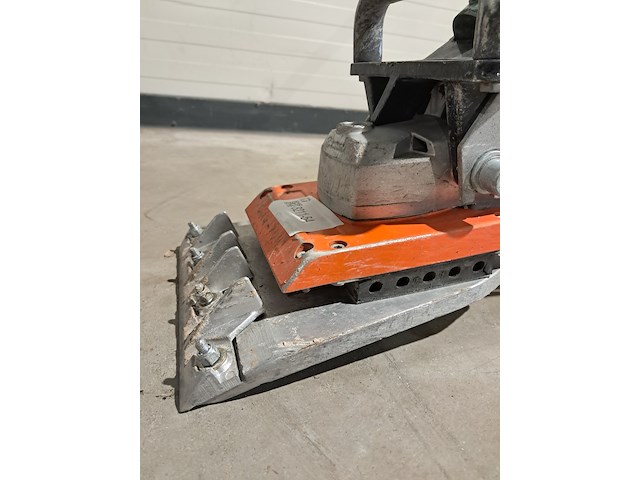 Tapijtstripper 230v ~ uzin utz / wolff, duro-stripper, bouwjaar 2017 - afbeelding 17 van  17