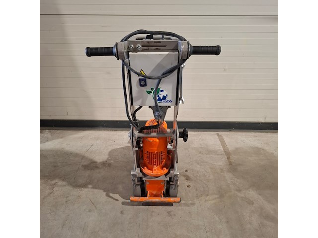 Tapijtstripper zwaar 230v, blastrac, 1-7d, 2019 - afbeelding 4 van  7