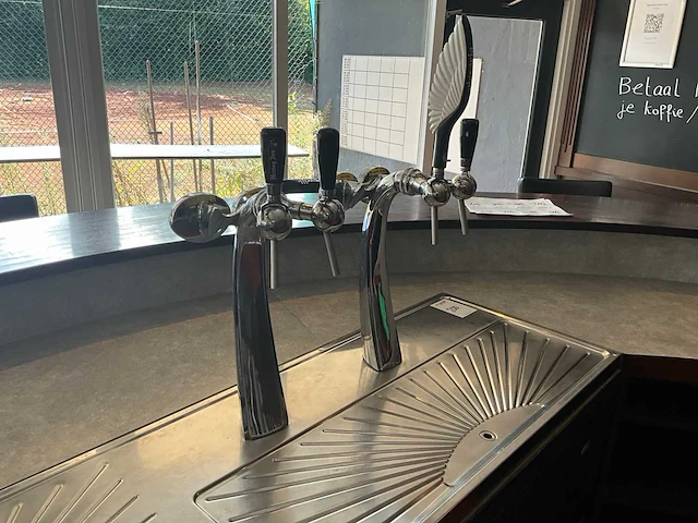 Tapinstallatie met spoelbak - afbeelding 7 van  10