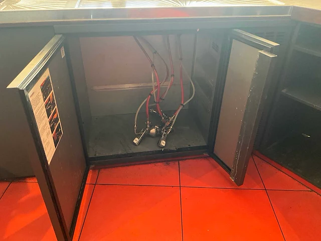 Tapinstallatie met spoelbak - afbeelding 2 van  10
