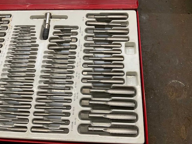 Tappenset metrisch en engelse maat - afbeelding 3 van  5