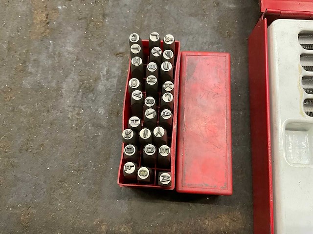 Tappenset metrisch en engelse maat - afbeelding 4 van  5