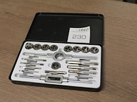 Tapset. - afbeelding 1 van  2