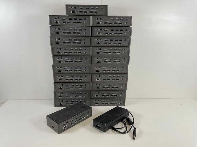 Targus (dock190) dv4k usb-c universal docking stations (22x) - afbeelding 1 van  12