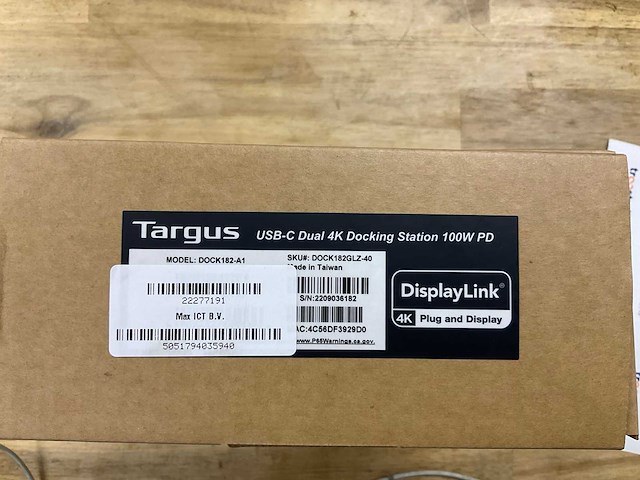 Targus usb-c 4k 100w pd dockingstation - afbeelding 2 van  2