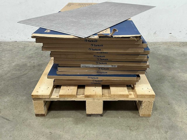 Tarkett - idc ultimate 55 - polished concrete steel - pvc vloer 20 m2 - afbeelding 2 van  4