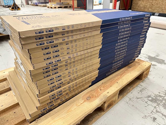 Tarkett - laminaatvloer 26 m2 - afbeelding 1 van  5