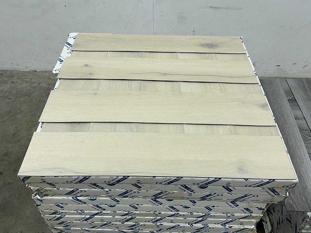 Tarkett - visgraat - papyrus forest oak - pvc vloer 69 m2 - afbeelding 1 van  3