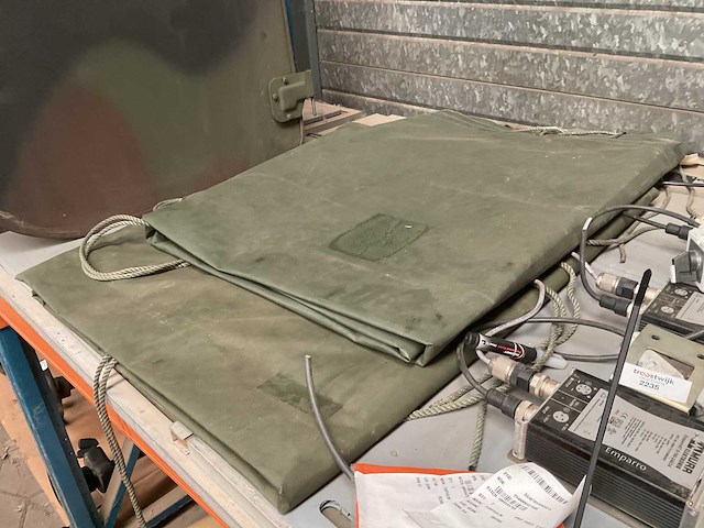 Tarpaulin (2x) - afbeelding 1 van  3