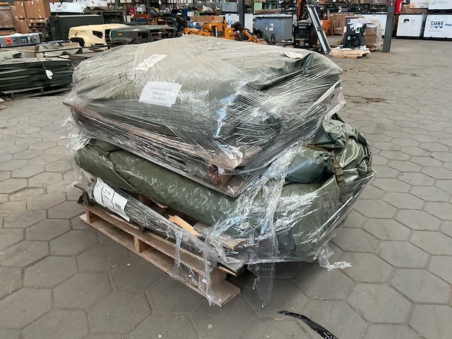 Tarpaulin (3x) - afbeelding 2 van  7