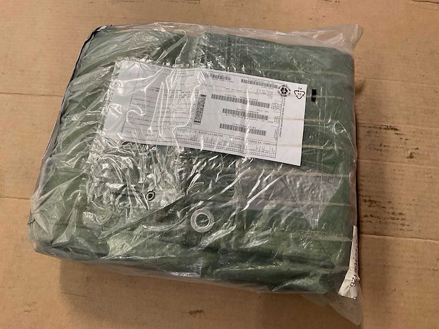 Tarpaulin - afbeelding 3 van  3