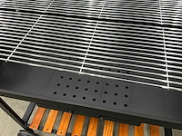 Tarrington house bratislava houtskool bbq - afbeelding 5 van  8