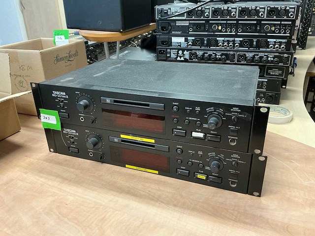 Tascam md301 player (2x) - afbeelding 1 van  5