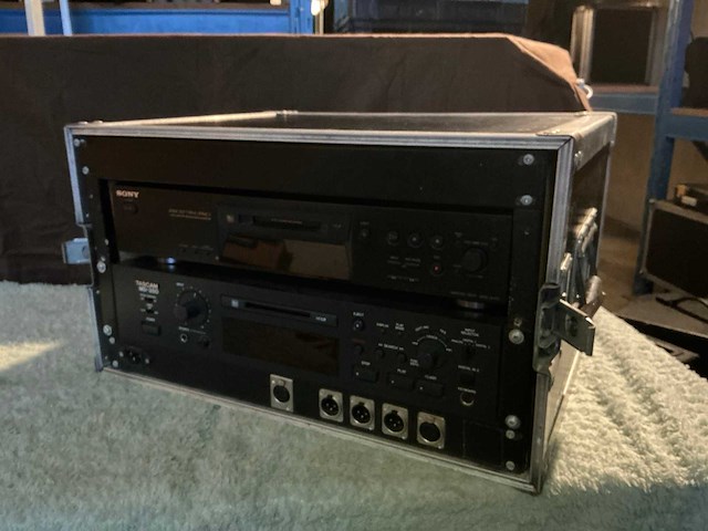 Tascam / sony md speler (2x) - afbeelding 1 van  5