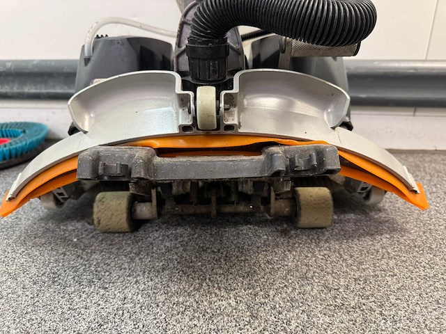 Taski - 250 micro - schrobzuigmachine - afbeelding 7 van  9