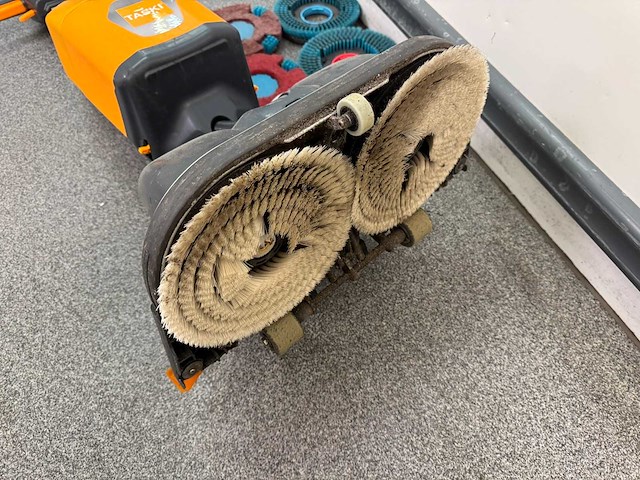 Taski - 250 micro - schrobzuigmachine - afbeelding 8 van  9