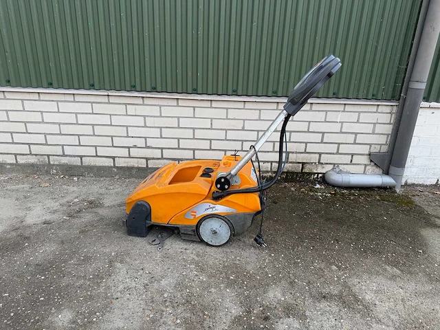 Taski - 350 - schrob-zuigmachine - afbeelding 3 van  6