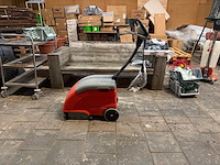 Taski - 355 - schrob-zuigmachine - afbeelding 1 van  5