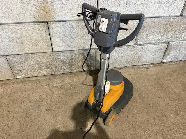 Taski - 43shs - schrobmachine - afbeelding 2 van  5