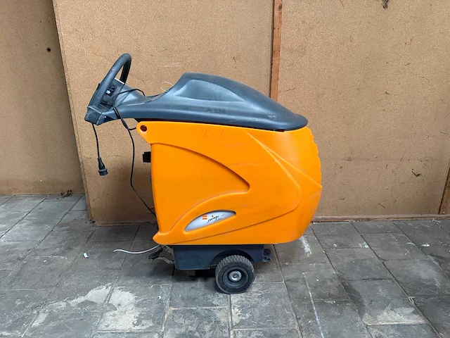 Taski - 855 - schrob-zuigmachine - afbeelding 2 van  4