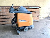 Taski 750b zelfrijdende schrobmachine, interne acculader, 308 uur - afbeelding 5 van  6