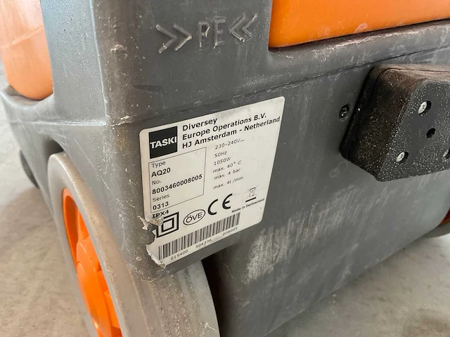 Taski aquamat 20 (aq20) tapijtreiniger - afbeelding 3 van  3