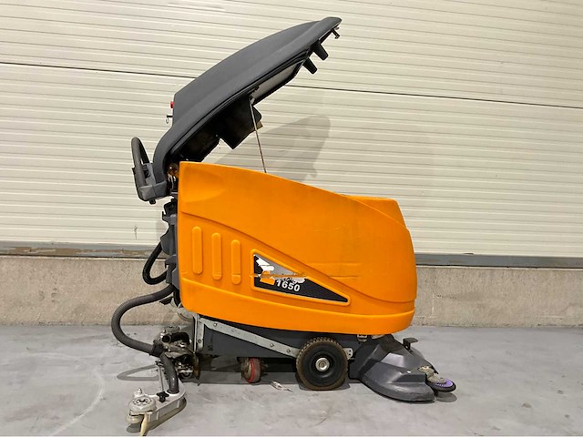 Taski swingo - 1650b - zelf rijdende achterloop schrob-zuig machine - afbeelding 8 van  8