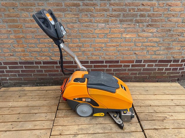 Taski swingo - 355 - zelfrijdende veegmachine - afbeelding 2 van  6