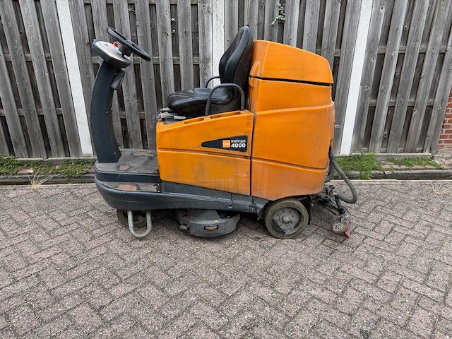 Taski swingo - 4000 - opzit schrob-zuigmachine - afbeelding 1 van  7
