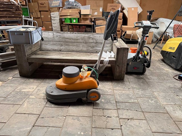 Taski swingo - 43 shs omnidisc - schrob-zuigmachine - afbeelding 1 van  6