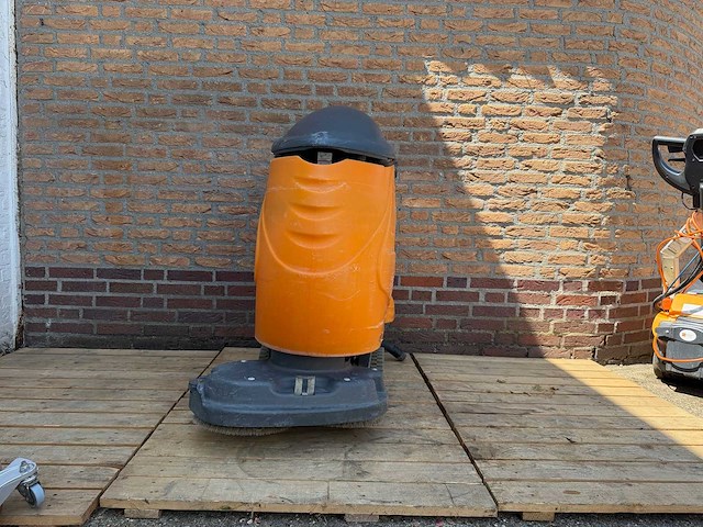 Taski swingo - 955 - zelfrijdende veegmachine - afbeelding 4 van  6