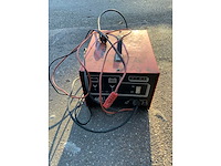 Taski swingo 1250b zelfrijdende schrobmachine met acculader - afbeelding 9 van  9