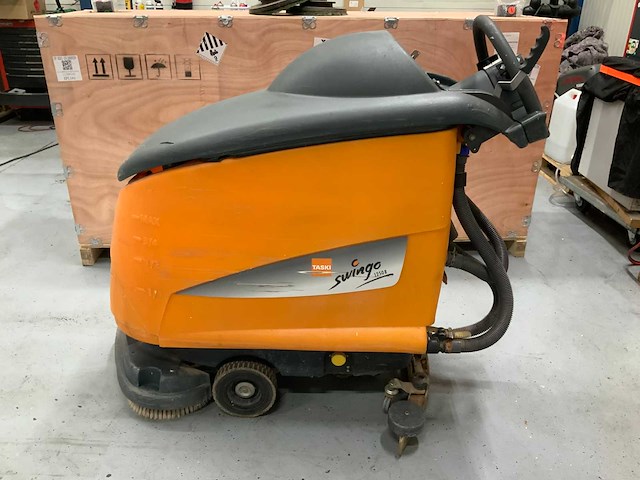 Taski swingo 1250b zelfrijdende veegmachine - afbeelding 5 van  12
