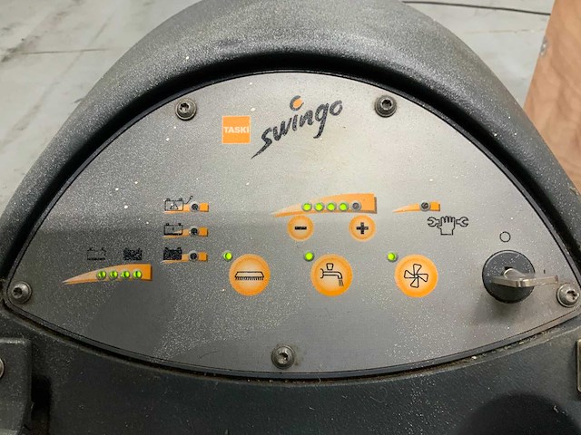 Taski swingo 1250b zelfrijdende veegmachine - afbeelding 12 van  12