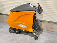 Taski swingo 1255b zelfrijdende schrobmachine - afbeelding 2 van  8