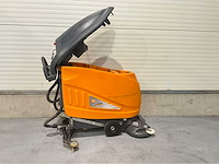 Taski swingo 1650 zelfrijdende schrobmachine - afbeelding 6 van  9