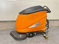 Taski swingo 1850 zelfrijdende schrobmachine interne lader - afbeelding 1 van  11