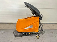 Taski swingo 1850 zelfrijdende schrobmachine interne lader - afbeelding 7 van  11